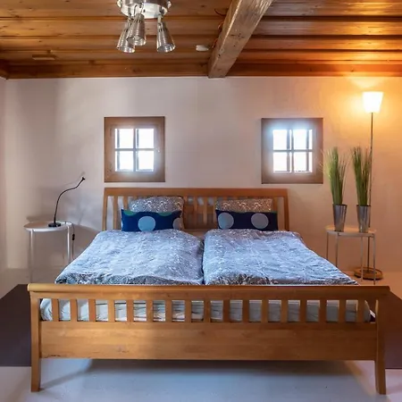400 Year Farmhouse 255 Sq Mt 3 Bedrooms Garden - Resi Haus *